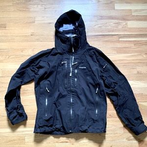Vintage Patagonia heavy jacket with hood.